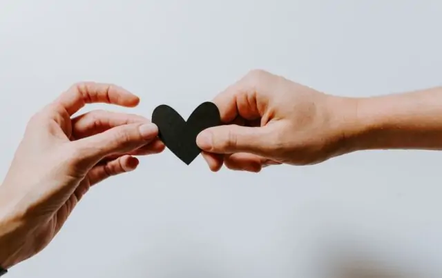 Long-Distance, Real Love: How Tech Is Making Relationships Work Across Time Zones